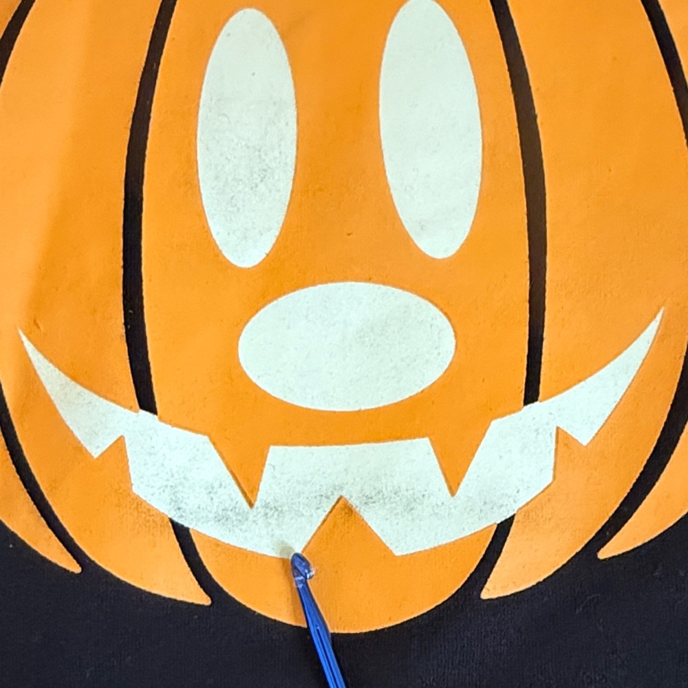 PatPat Black Top with Pumpkin Graphic Face Features Glow In The Dark Size M - Picture 11 of 11